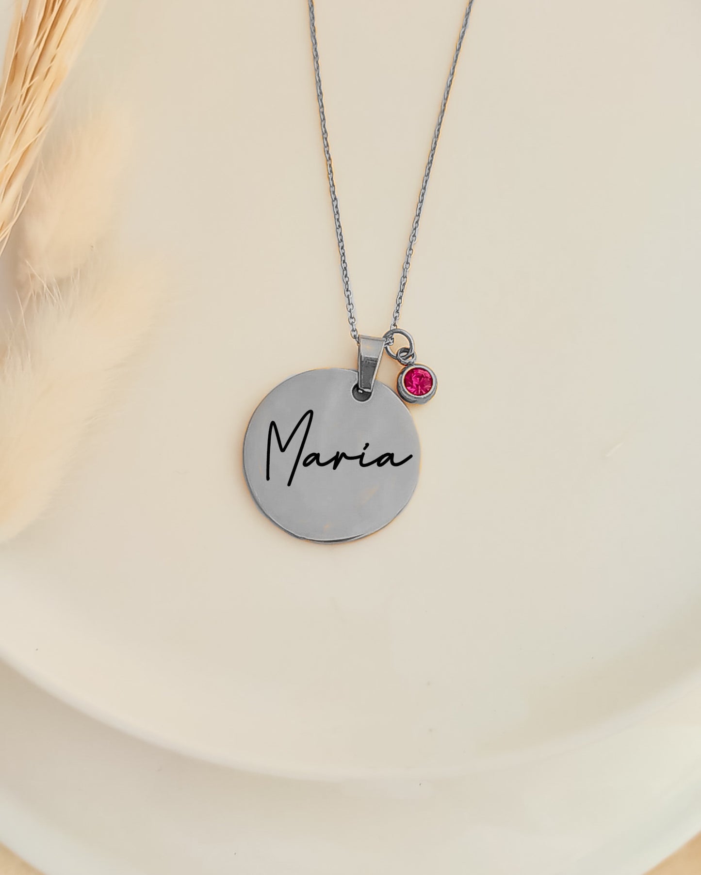 Halskette mit dem Namen und dem Geburtsstein Ihres Babys