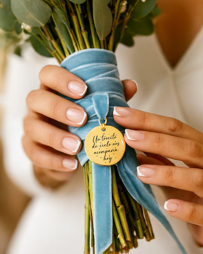 Medalla Ramo Novia "Un Trocito De Cielo Nos Acompaña Hoy"